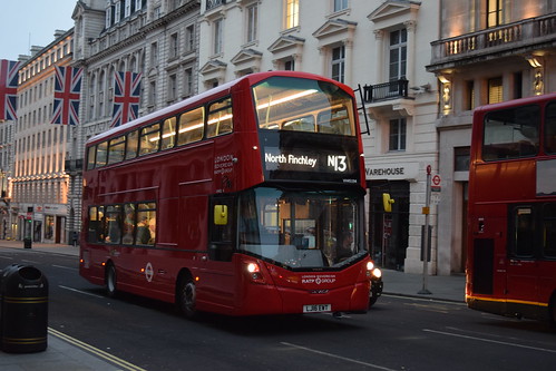 London Sovereign VH45194 on Route N13, Piccadilly Circus
