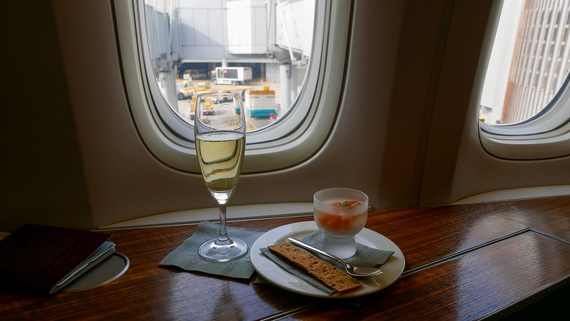 28190594404 650b6c9842 c - REVIEW - Cathay Pacific : First Class - Hong Kong to London (B77W)