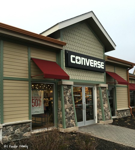 converse store woodbury commons
