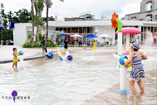 暑假就是要玩水。南投「DeJiJi 親水童年」－水上樂園+親子餐廳